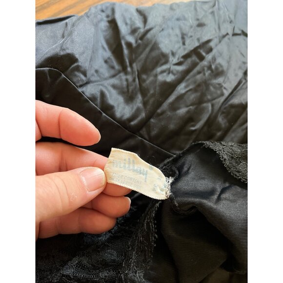 Vintage Millay black nylon adjustable strap slip size Regular 34 - Picture 4 of 5